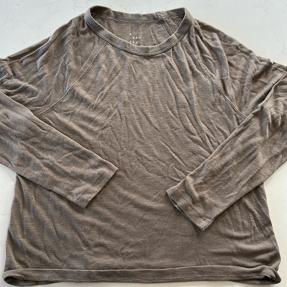 medium green a new day top